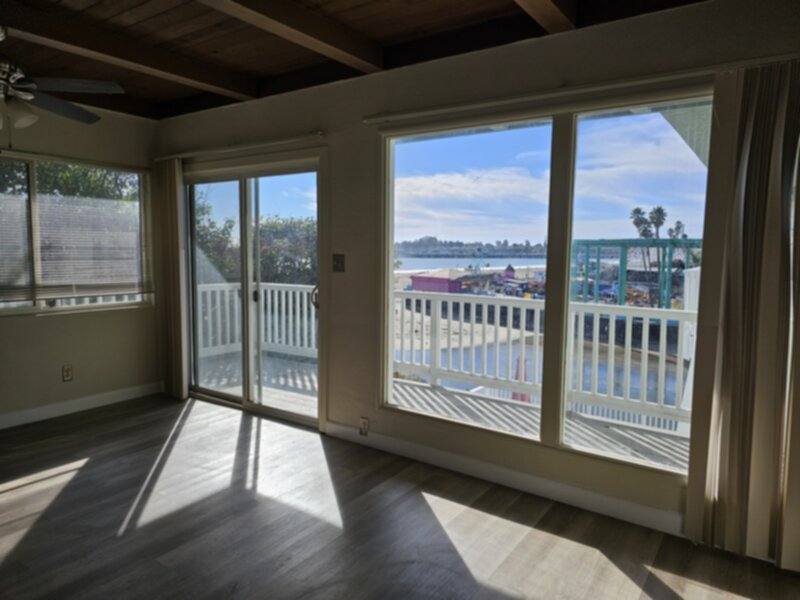 Apartment for rent at 1114 E Cliff Dr #4, Santa Cruz, CA 95060