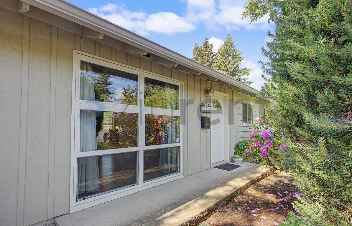 House for rent at 12720 SW Edgewood St, Portland, OR 97225