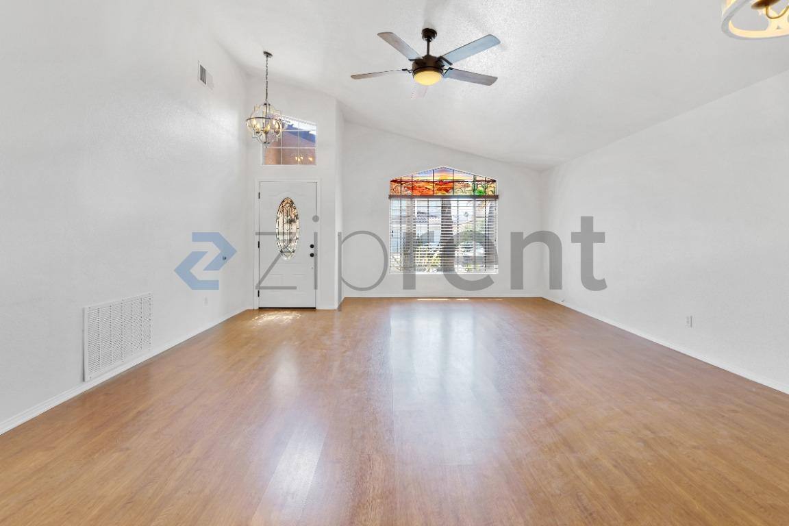 House for rent at 187 Kachina Dr, Henderson, NV 89074