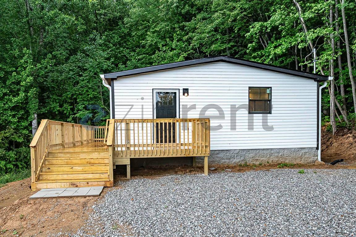 House for rent at 519 N 23rd St, La Follette, TN 37766