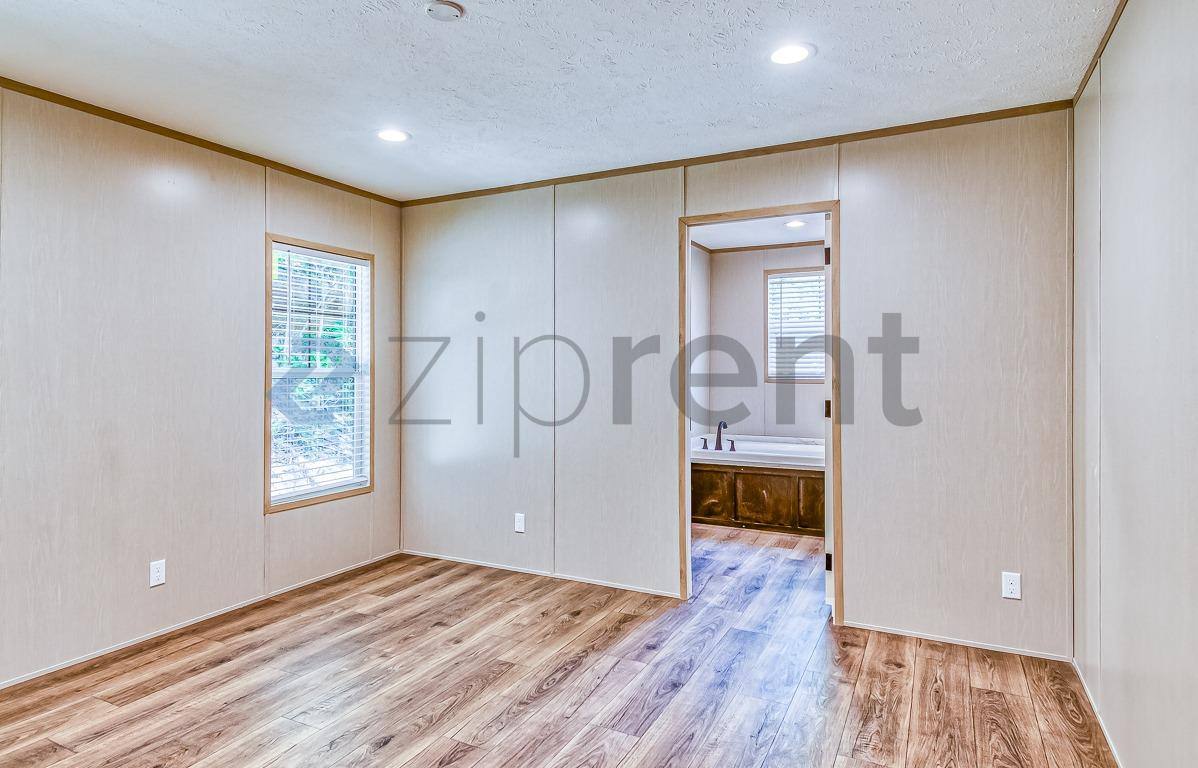 House for rent at 519 N 23rd St, La Follette, TN 37766