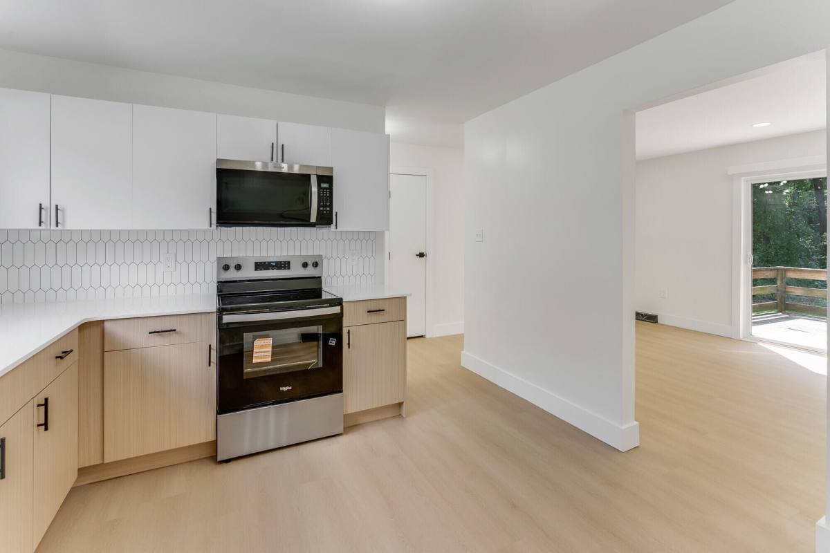 Townhouse for rent at Indian Oaks Townhomes, 6200 Old Harding Highway, Mays Landing, NJ 08330