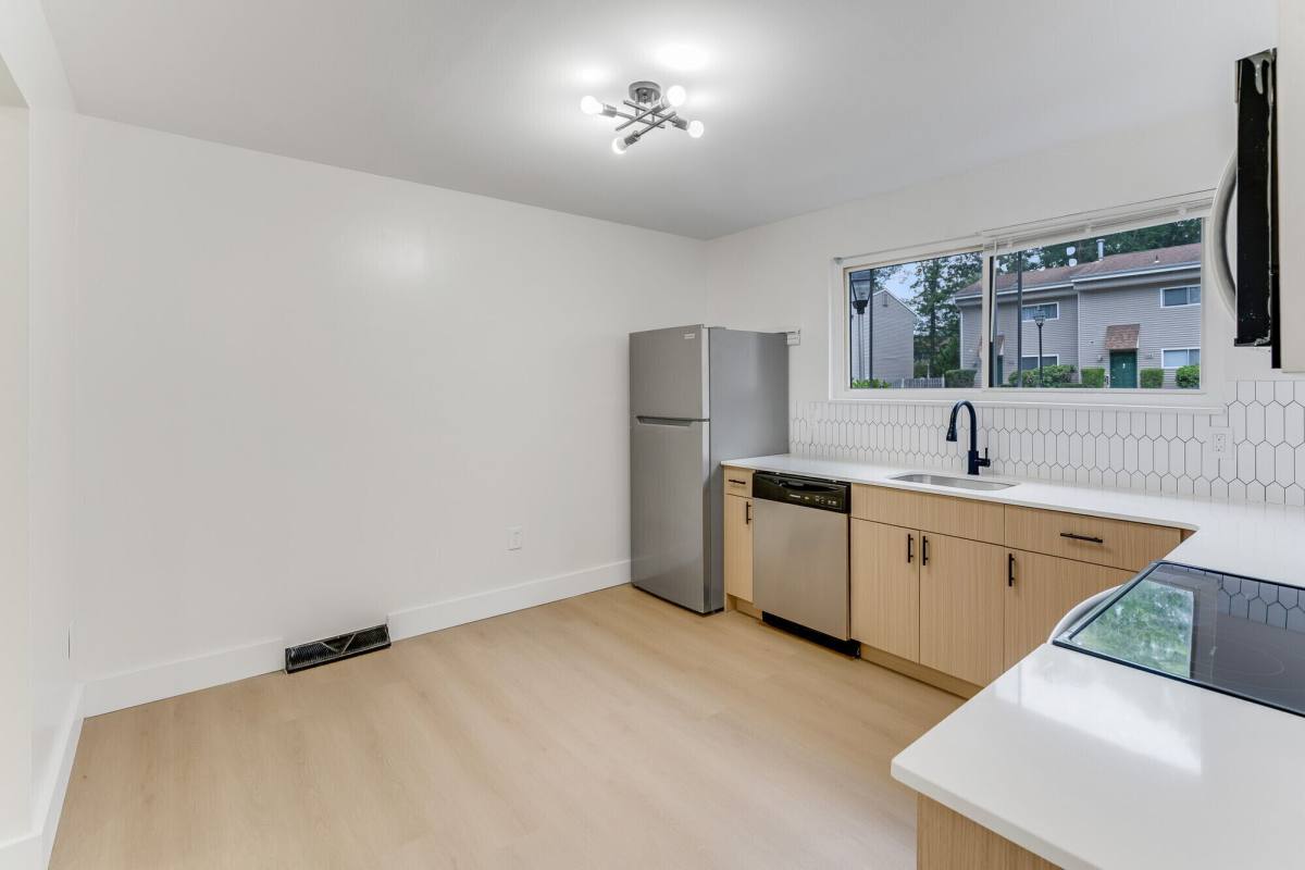 Townhouse for rent at Indian Oaks Townhomes, 6200 Old Harding Highway, Mays Landing, NJ 08330