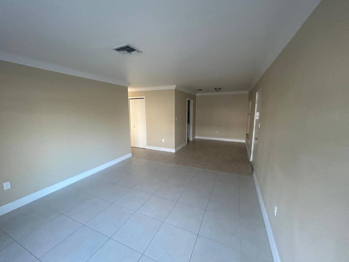 Apartment for rent at 1830 Maravilla Ave, Fort Myers, FL 33901