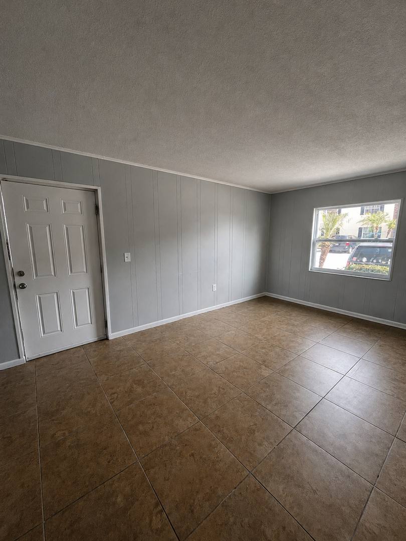 Apartment for rent at 927 N Iowa, Lakeland, FL 33801