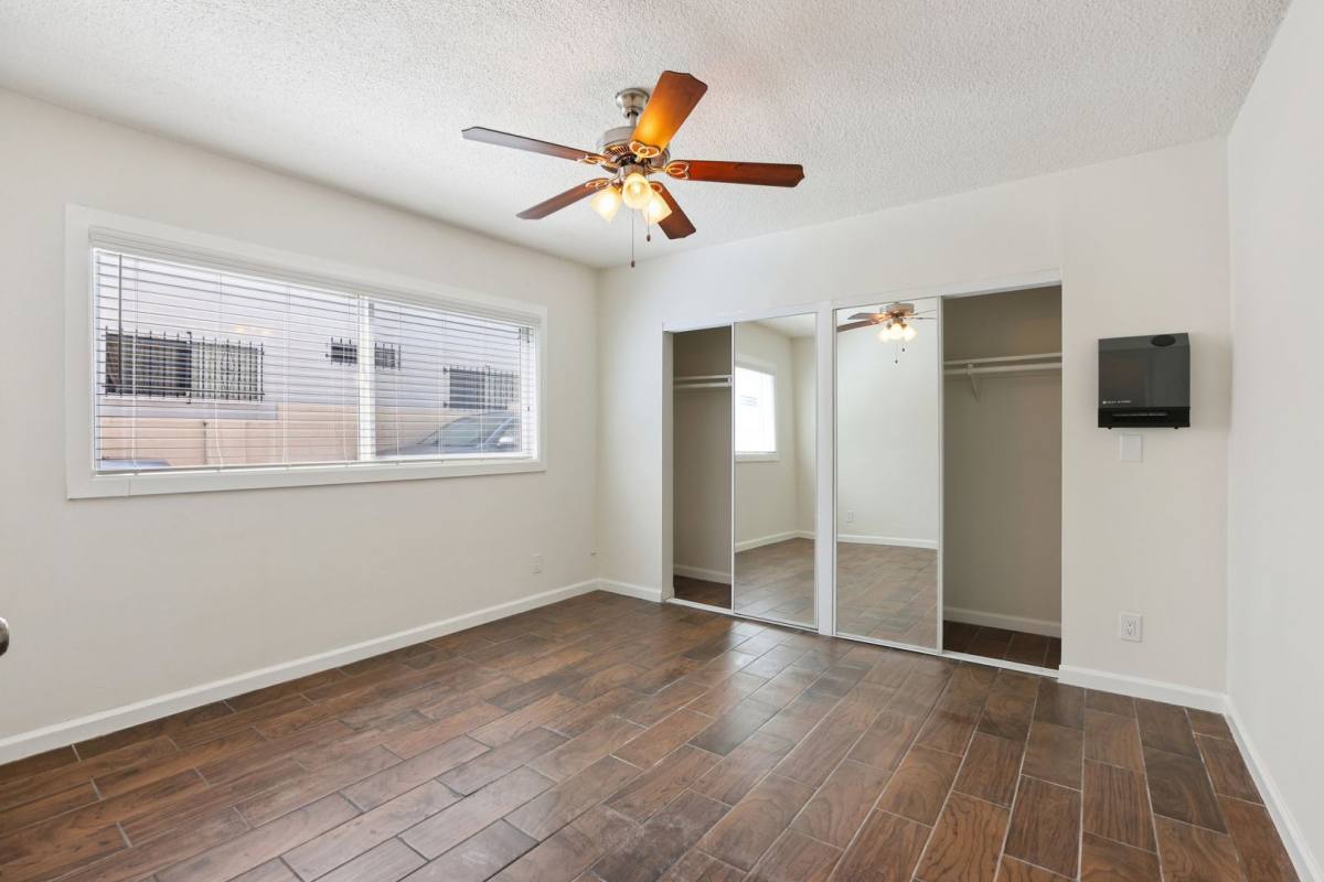 Apartment for rent at 6205 8th Ave, Los Angeles, CA 90043