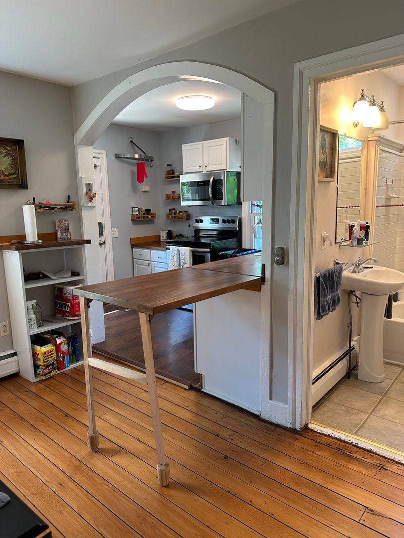 House for rent at 11 Huber Ave, Middletown, CT 06457