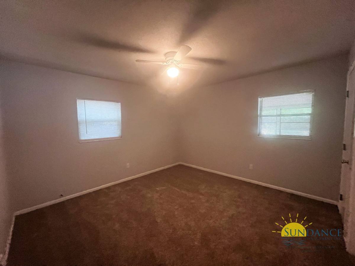 House for rent at 475 Andrew Dr, Valparaiso, FL 32580
