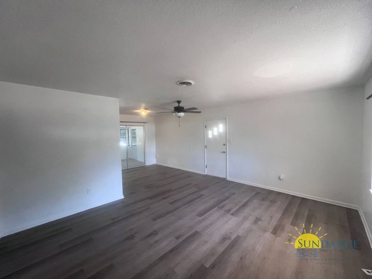 House for rent at 475 Andrew Dr, Valparaiso, FL 32580