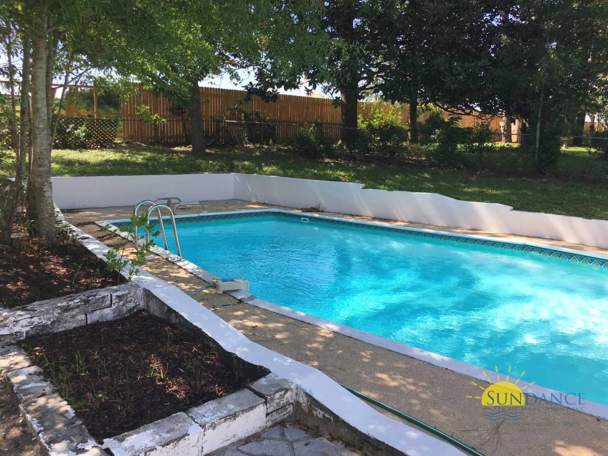 House for rent at 475 Andrew Dr, Valparaiso, FL 32580