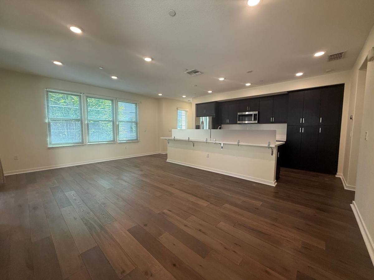 Townhouse for rent at 1052 Bigleaf Place, San Jose, CA 95131