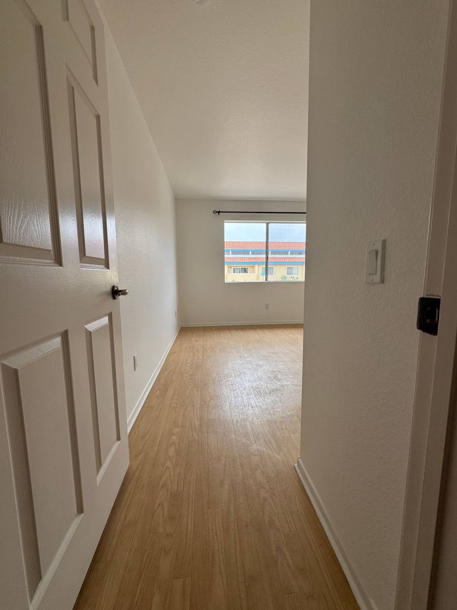 Apartment for rent at 24410 Crenshaw Blvd, Torrance, CA 90505