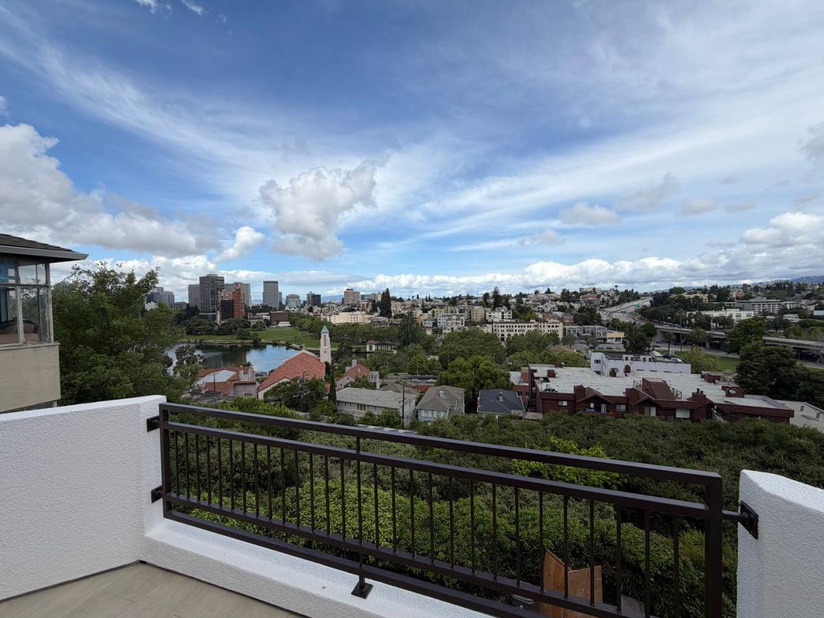 Apartment for rent at 529 Merritt Ave, Oakland, CA 94610