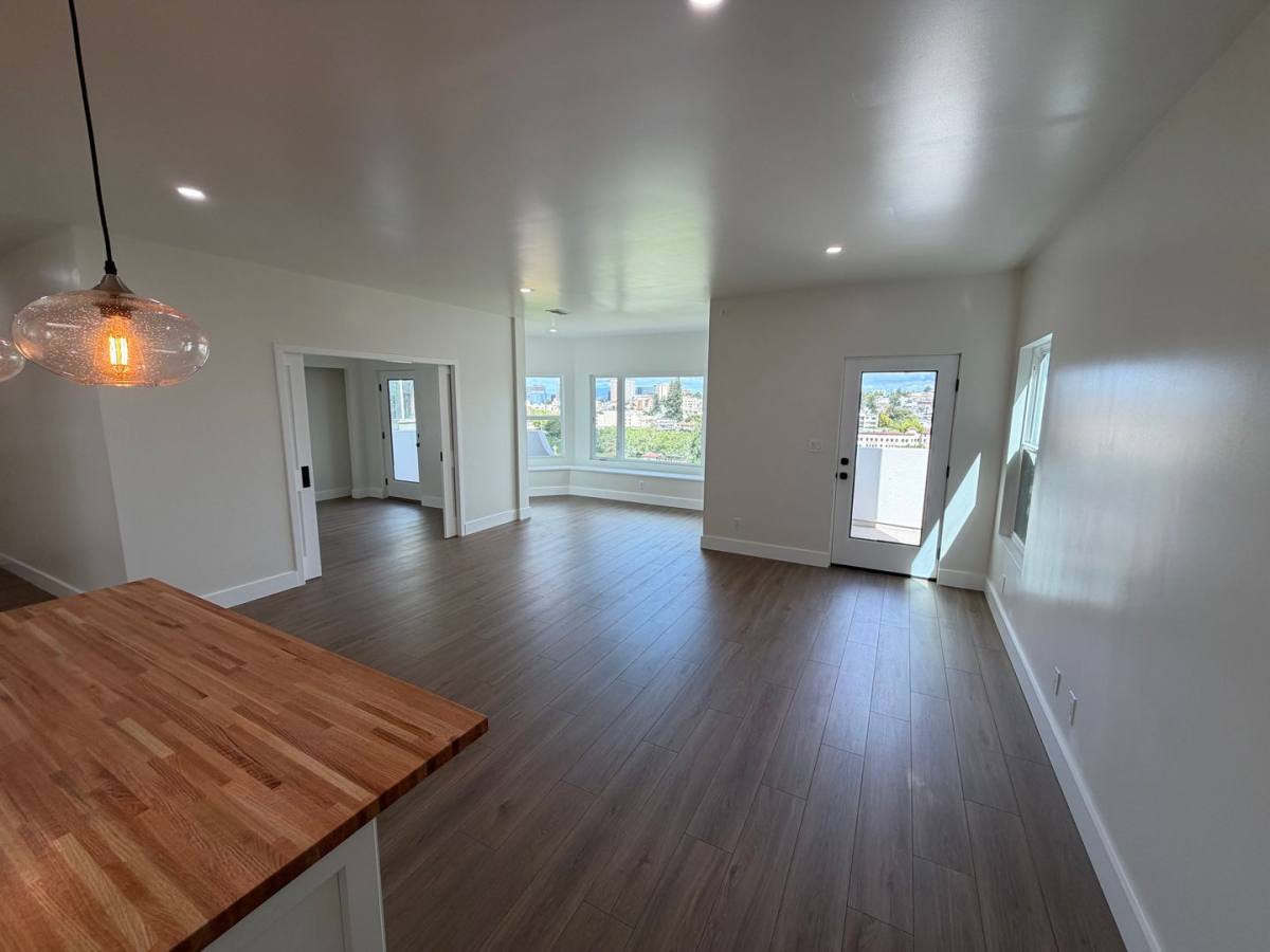 Apartment for rent at 527 Merritt Ave, Oakland, CA 94610