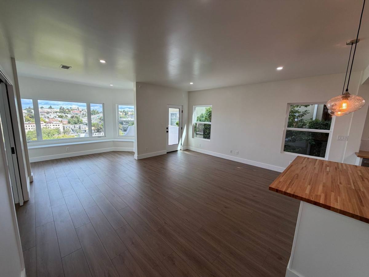 Apartment for rent at 527 Merritt Ave, Oakland, CA 94610