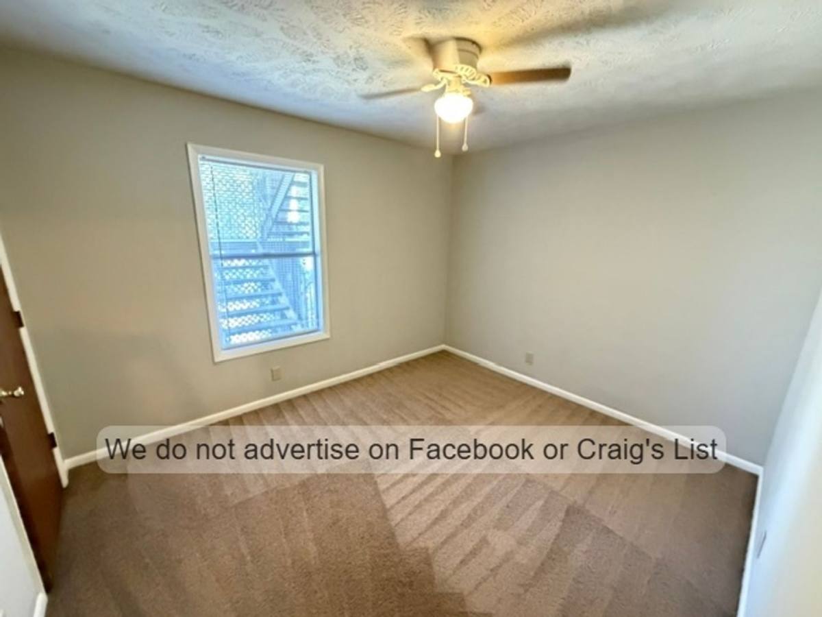 Condo for rent at 1022-5 Brookhollow Dr, Fayetteville, NC 28314