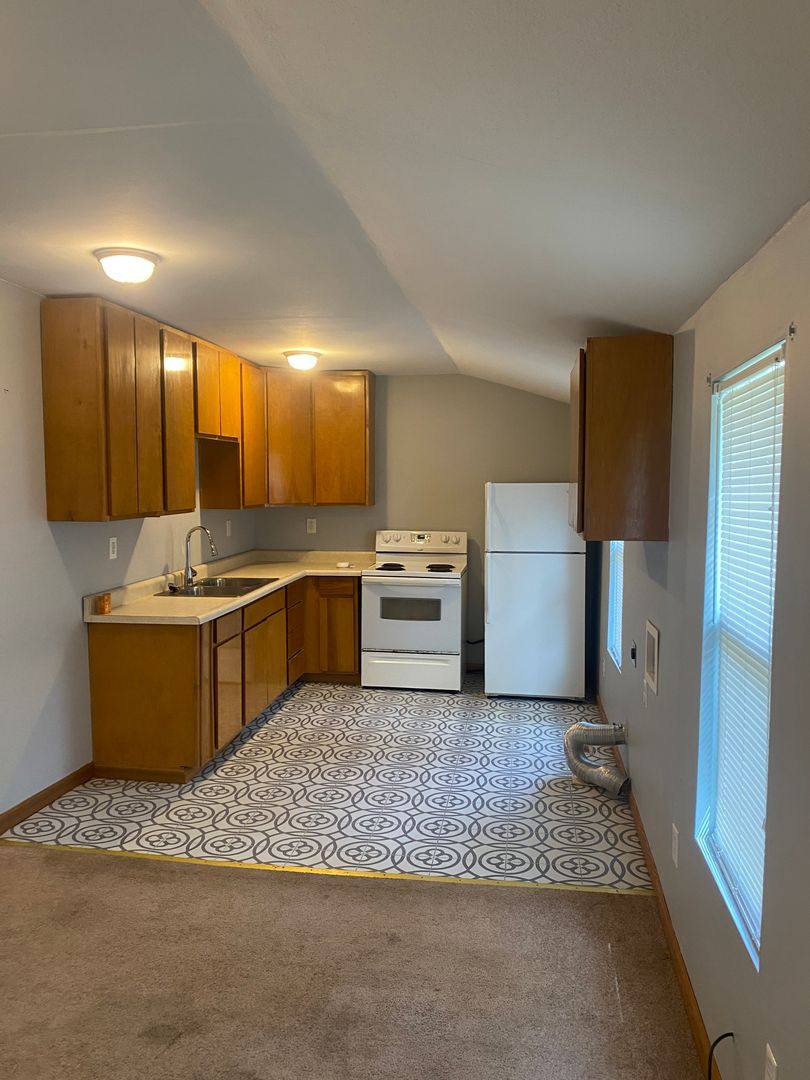 House for rent at 206 Swedeborg Rd, Waynesville, MO 65583