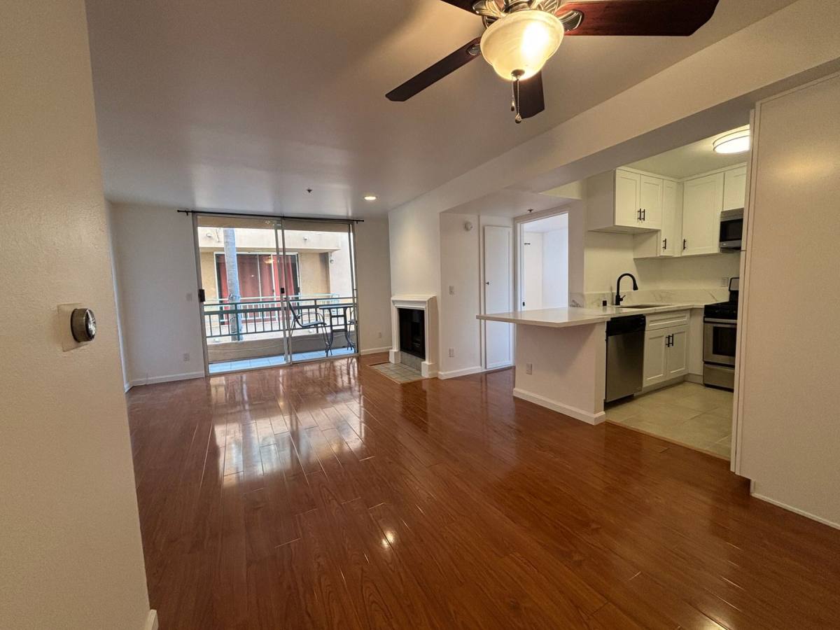 Apartment for rent at 1215 N Sycamore Ave, Los Angeles, CA 90038