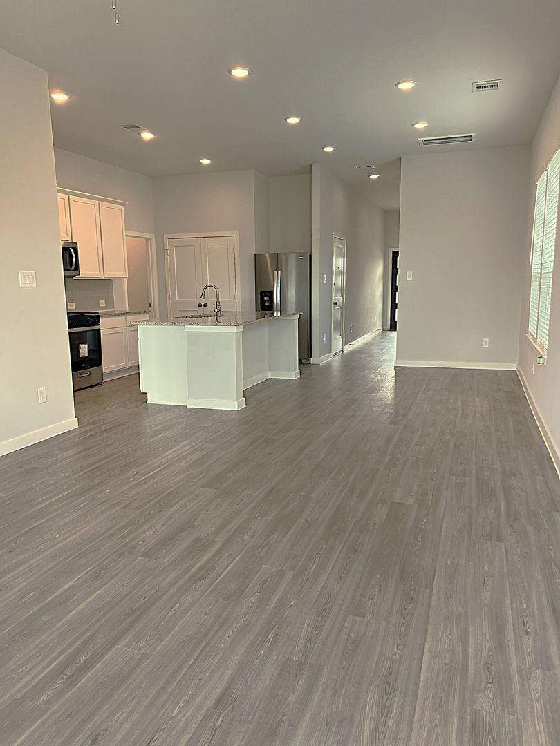 House for rent at 21158 Staked Plains Dr, Glen Flora, TX 77443