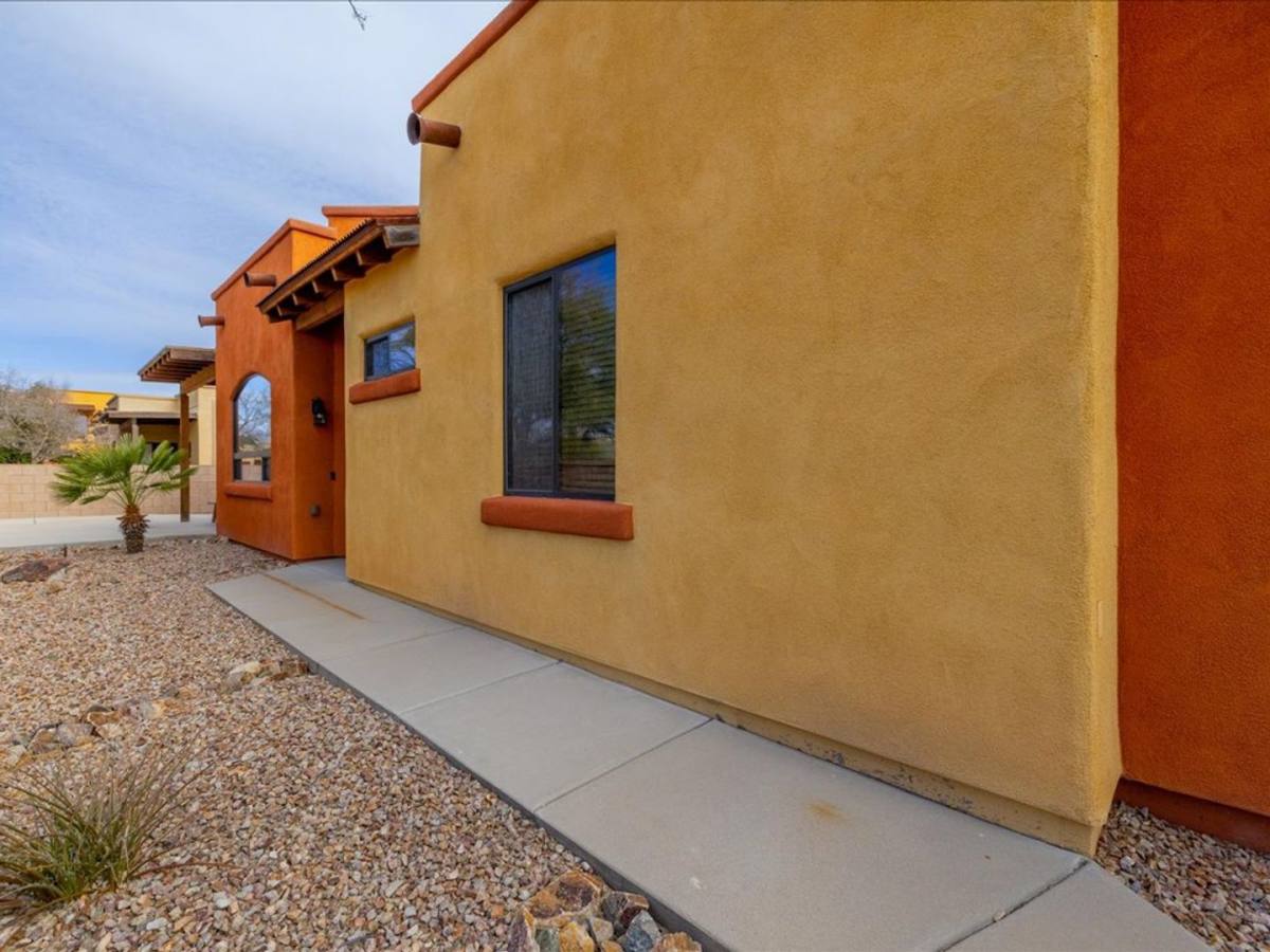 House for rent at 8721 E Perry Park Circle, Tucson, AZ 85730