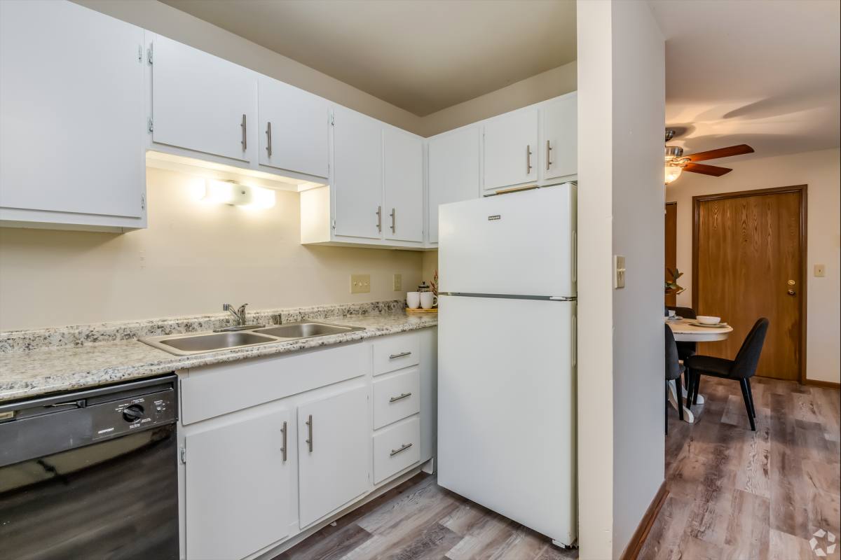 Apartment for rent at 1022-1089 Westport Dr, Port Washington, WI 53074