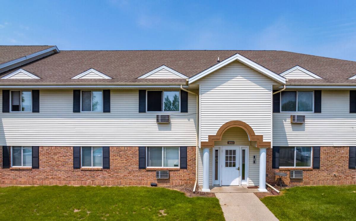Apartment for rent at 1022-1089 Westport Dr, Port Washington, WI 53074