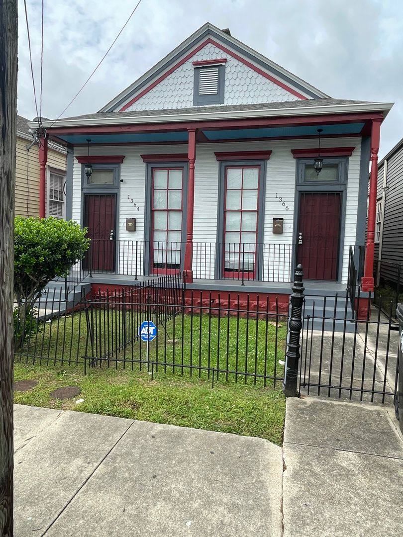 Townhouse for rent at 1364 - 1366 Laharpe St, New Orleans, LA 70116