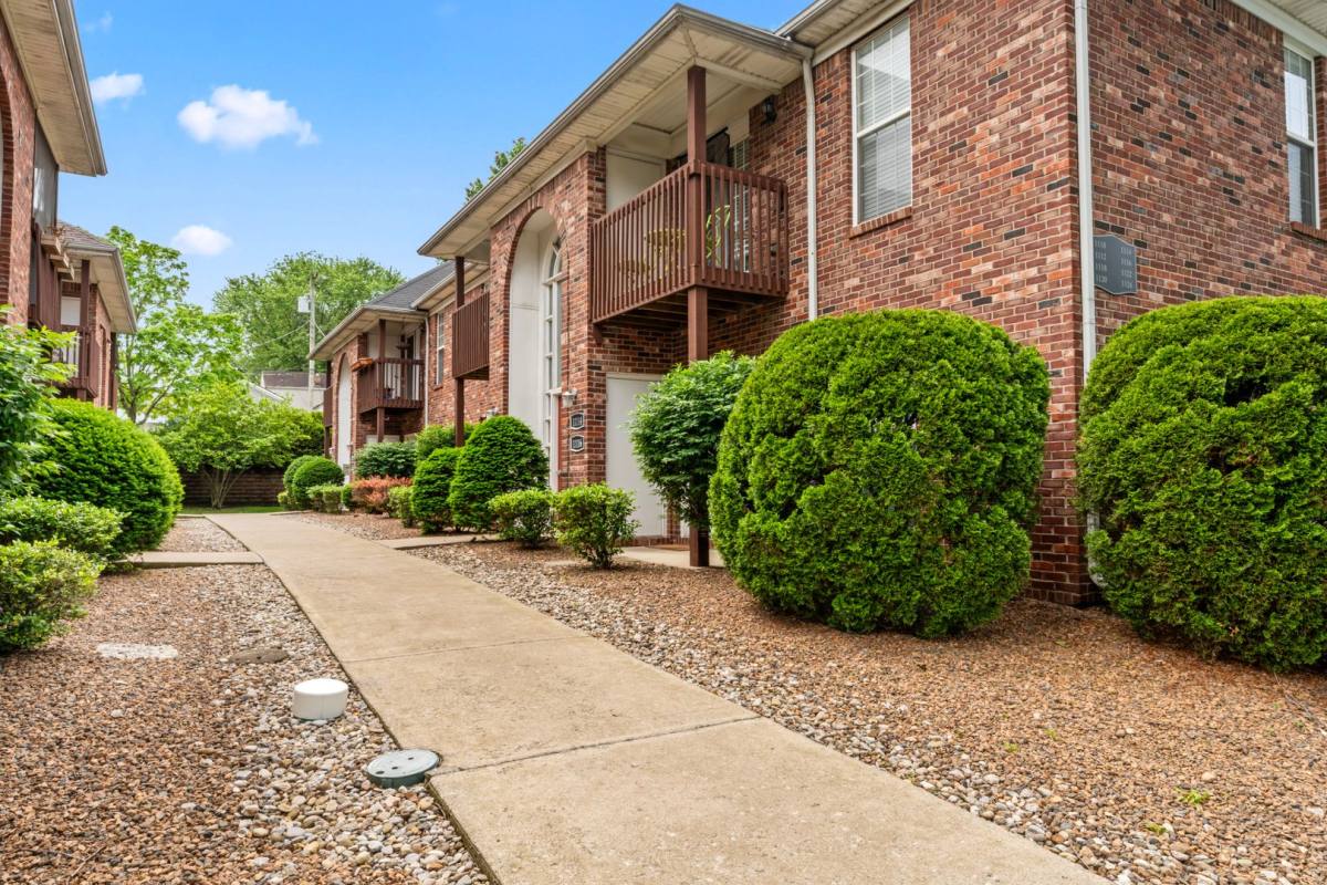 Condo for rent at 1144 Neon Way, Louisville, KY 40204