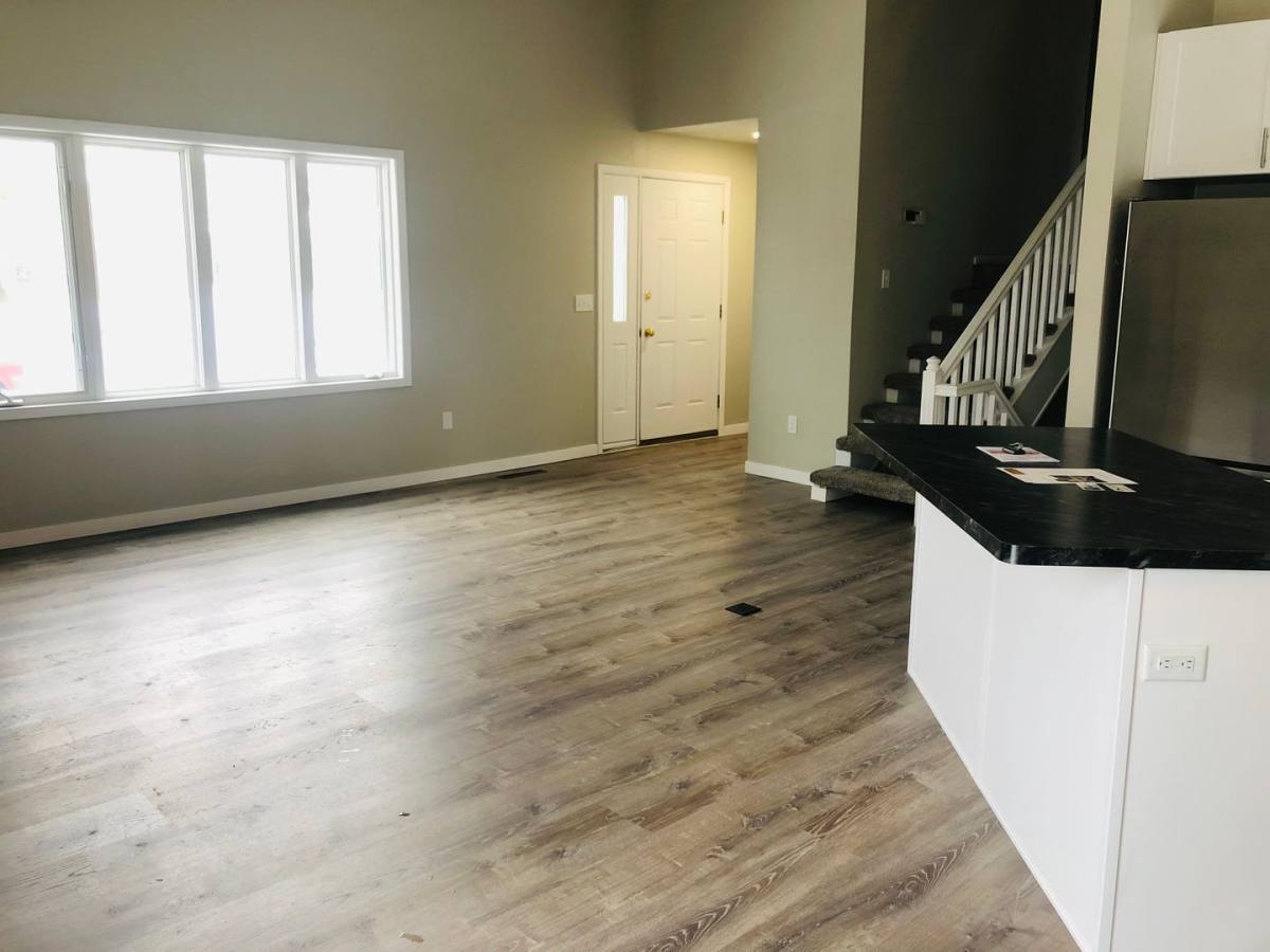 House for rent at 1666 12th St NW, Minot, ND 58703