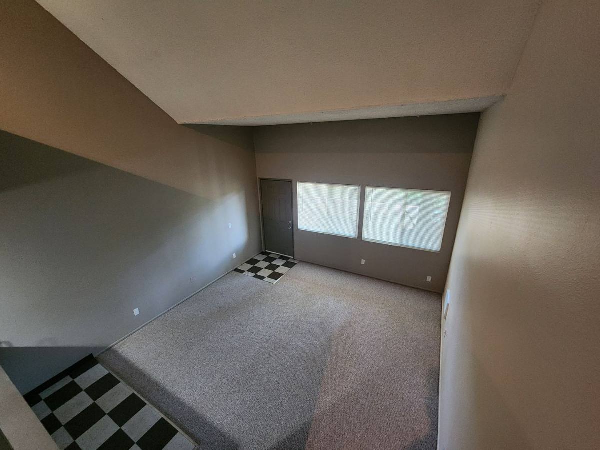 Townhouse for rent at 7102 N Alta Ave, Portland, OR 97206