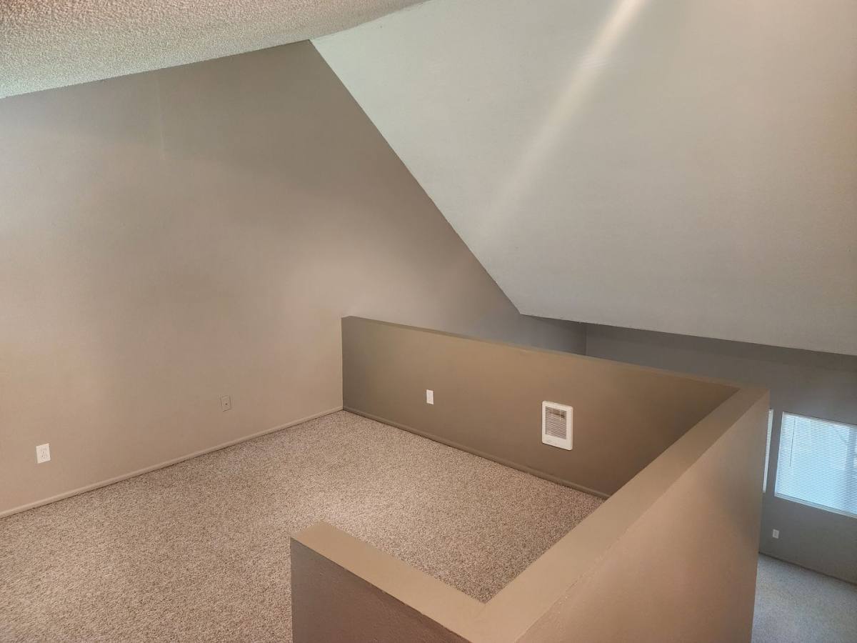Townhouse for rent at 7102 N Alta Ave, Portland, OR 97206