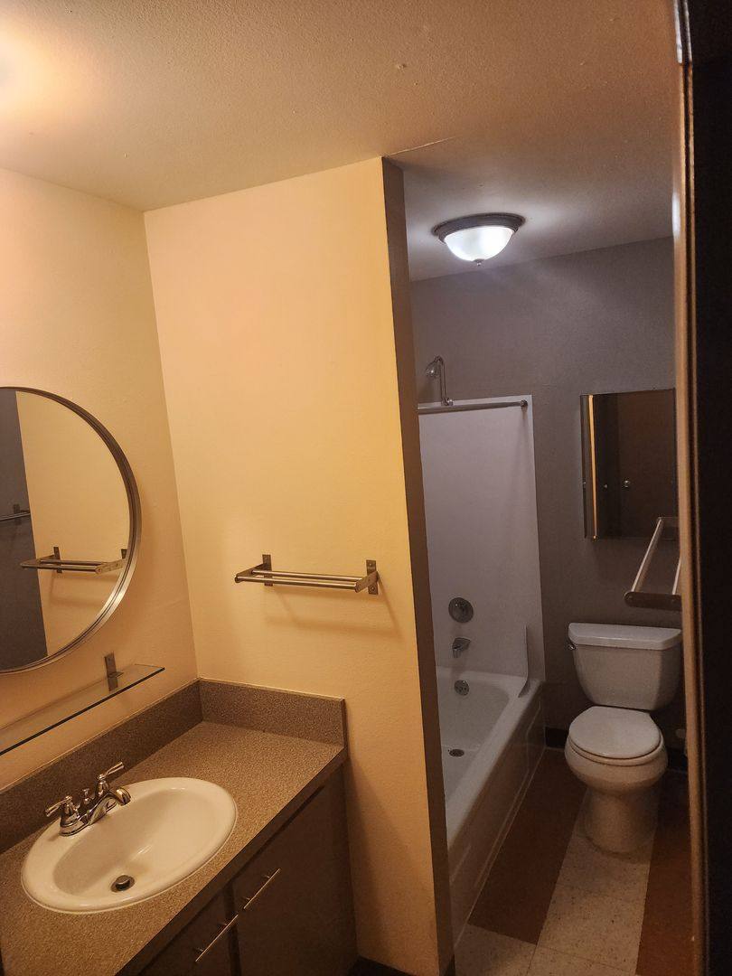 Townhouse for rent at 7102 N Alta Ave, Portland, OR 97206