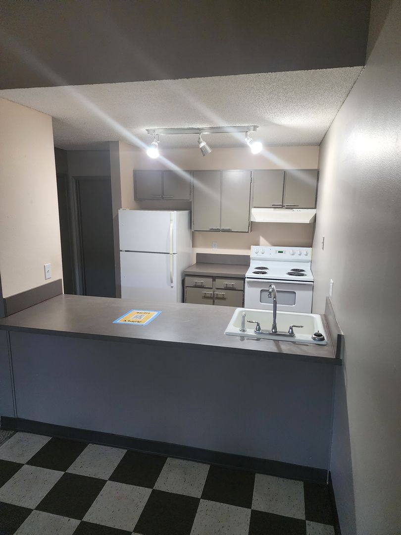 Townhouse for rent at 7102 N Alta Ave, Portland, OR 97206