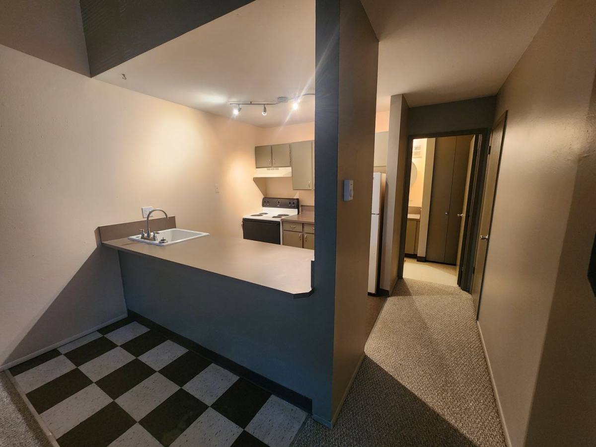 Townhouse for rent at 7112 N Alta Ave, Portland, OR 97206