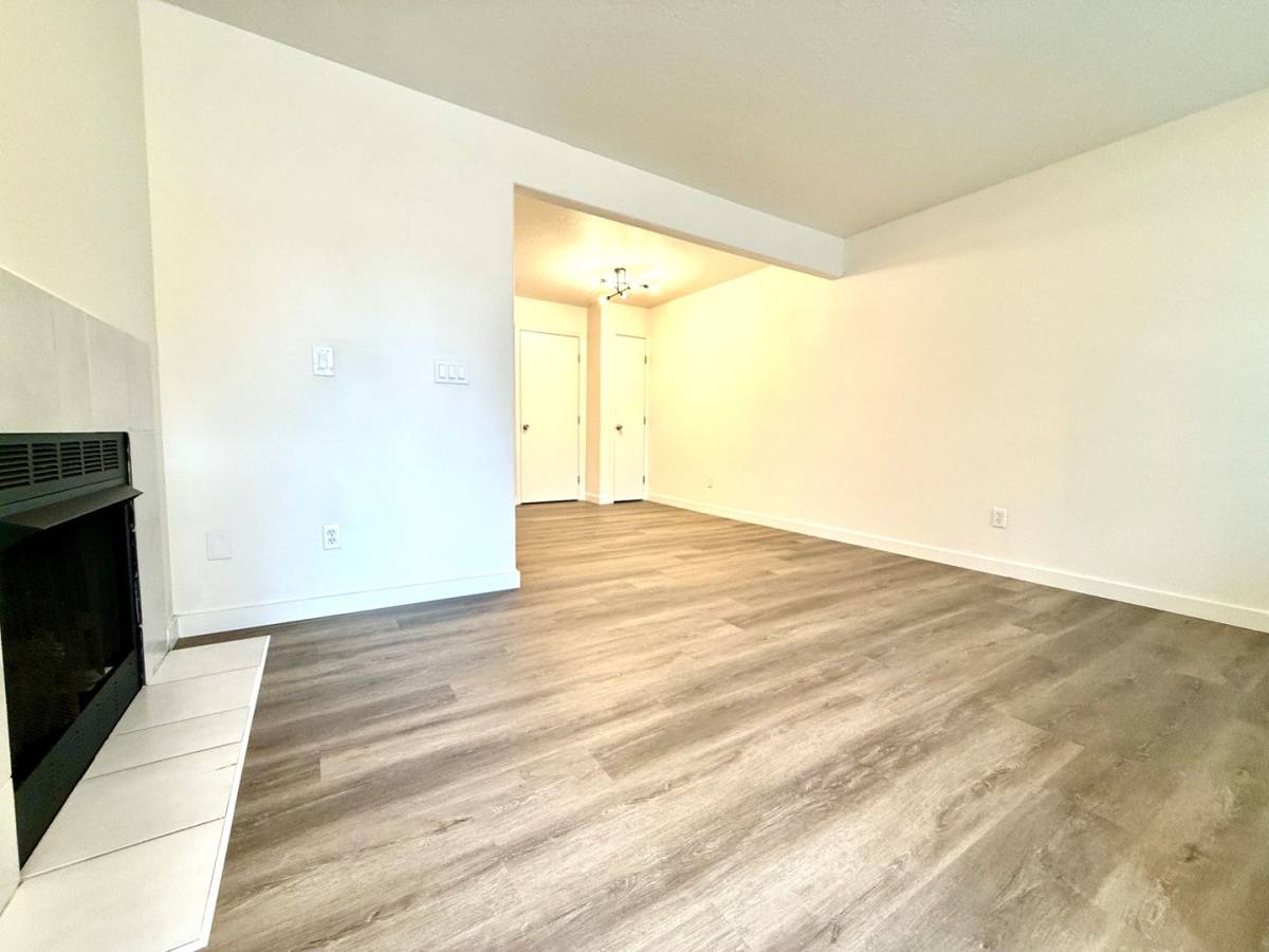 Townhouse for rent at 6130-6132 SE 128th Ave, Portland, OR 97236