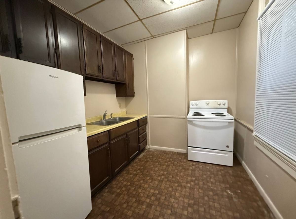 Apartment for rent at 909 N 10th St #1, Lafayette, IN 47904