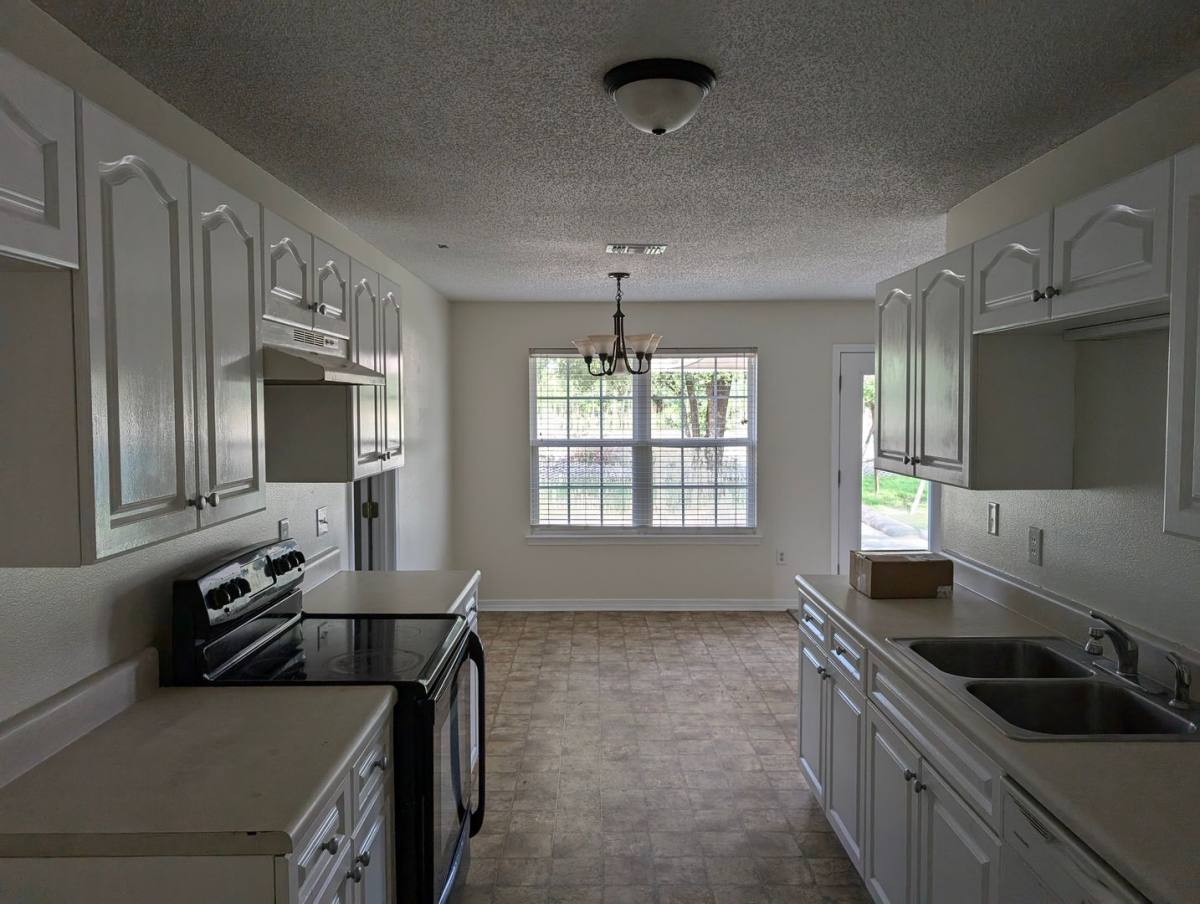 House for rent at 223 Tiffot Court, Crestview, FL 32539