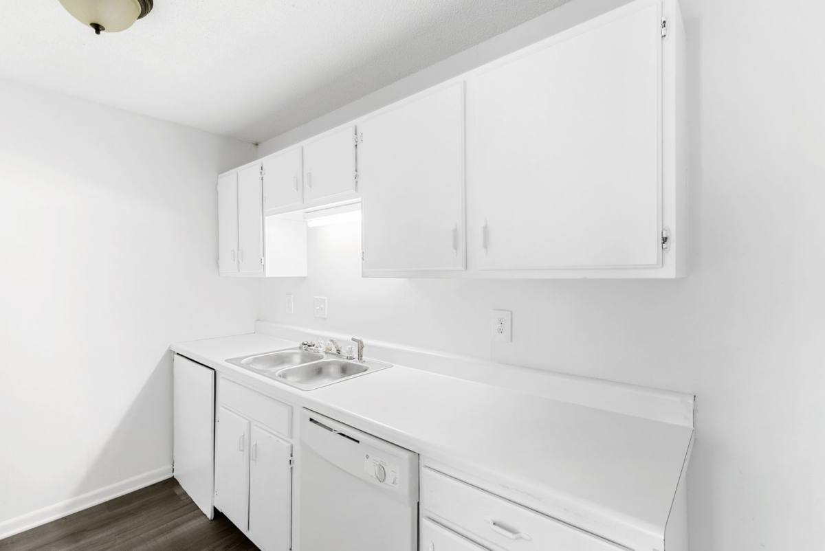 Townhouse for rent at 1640-1644 12th St S, Birmingham, AL 35205