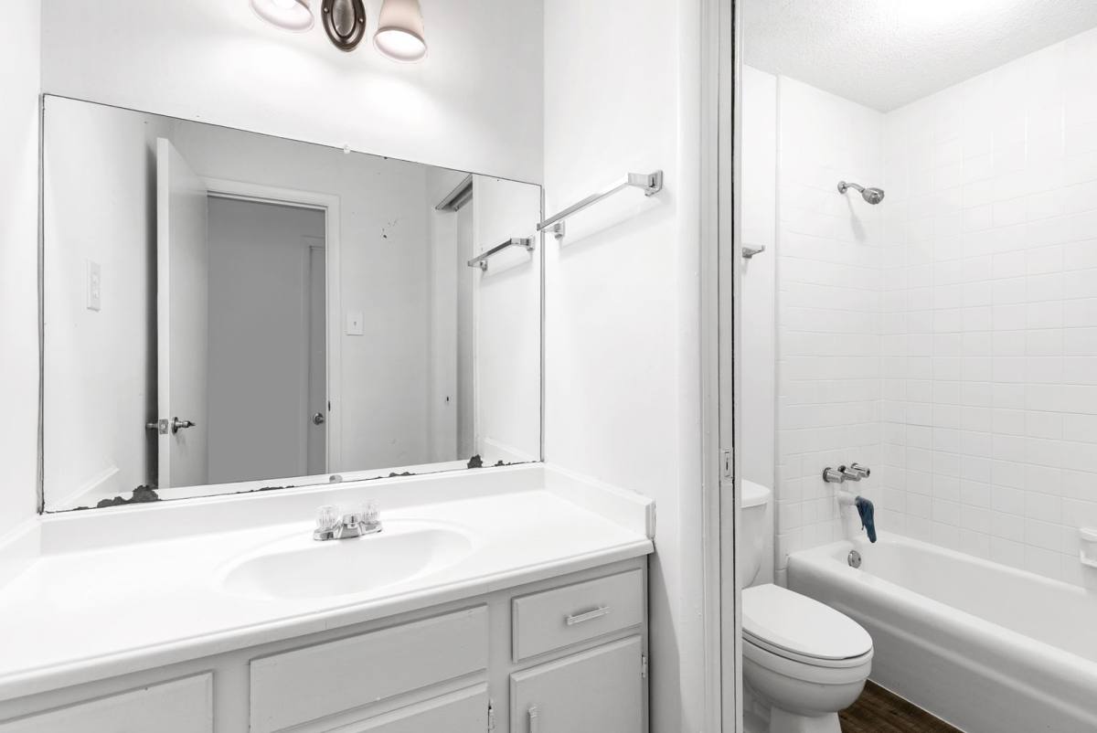 Townhouse for rent at 1640-1644 12th St S, Birmingham, AL 35205