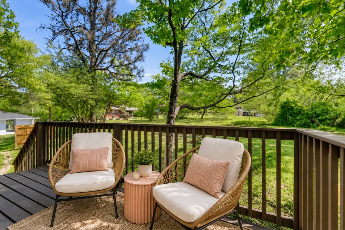 Apartment for rent at 266 Hurt Dr, Smyrna, GA 30082
