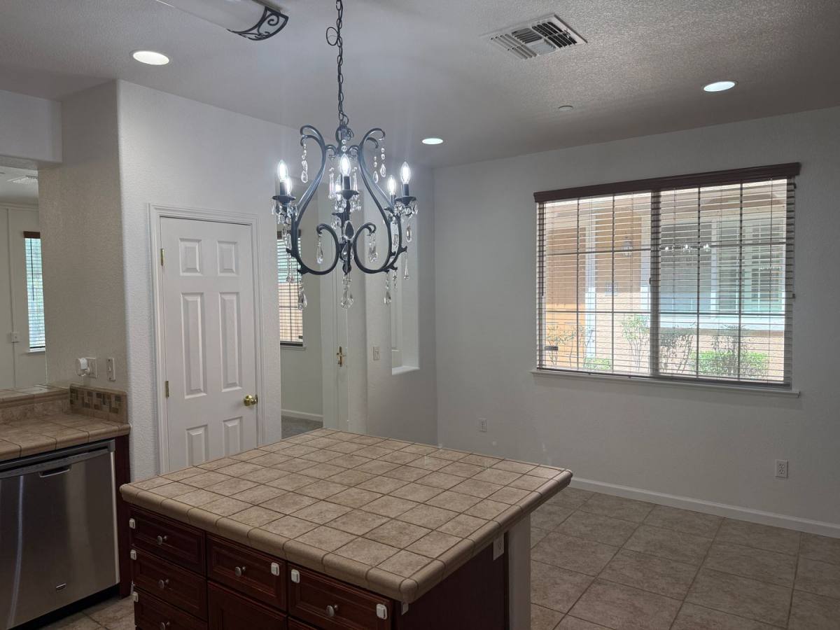 Condo for rent at 1402 Ferry Circle, Folsom, CA 95630