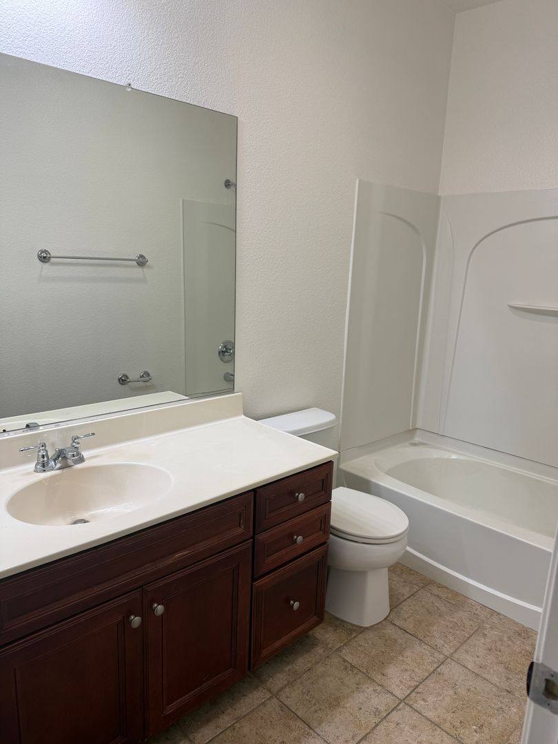 Condo for rent at 1402 Ferry Circle, Folsom, CA 95630