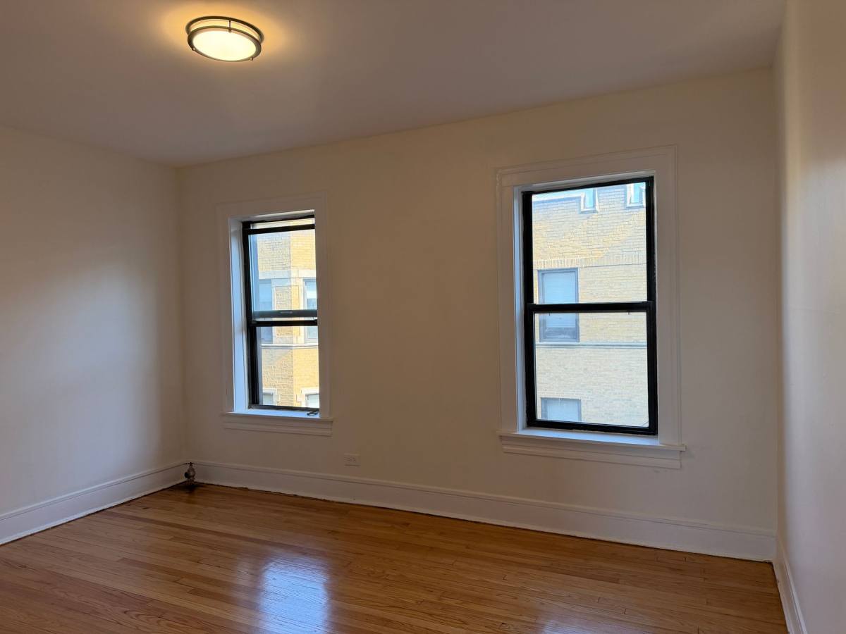 Apartment for rent at 7349-55 N Damen Ave, Chicago, IL 60645