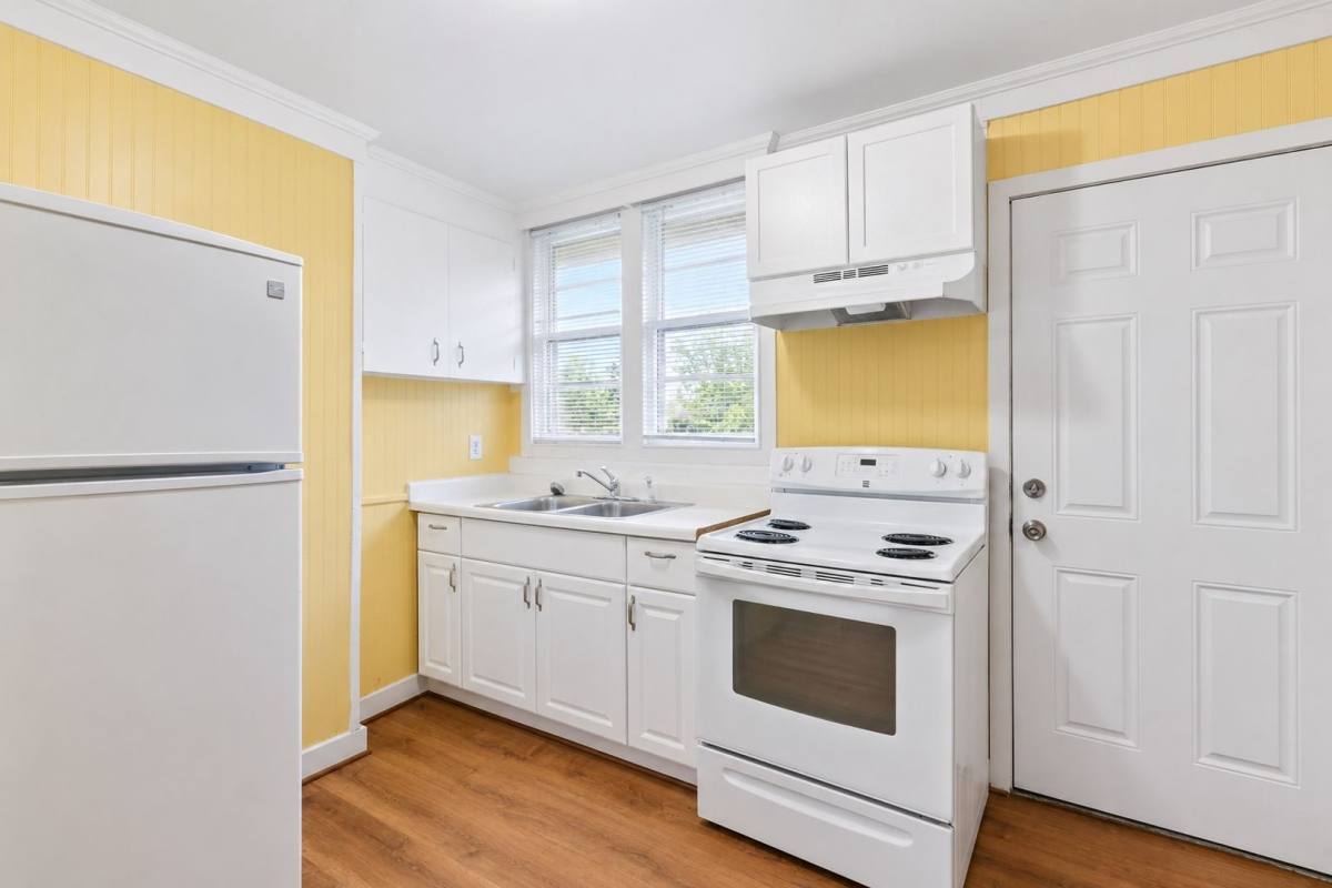 Apartment for rent at 7959 SE 64th Ave, Portland, OR 97206