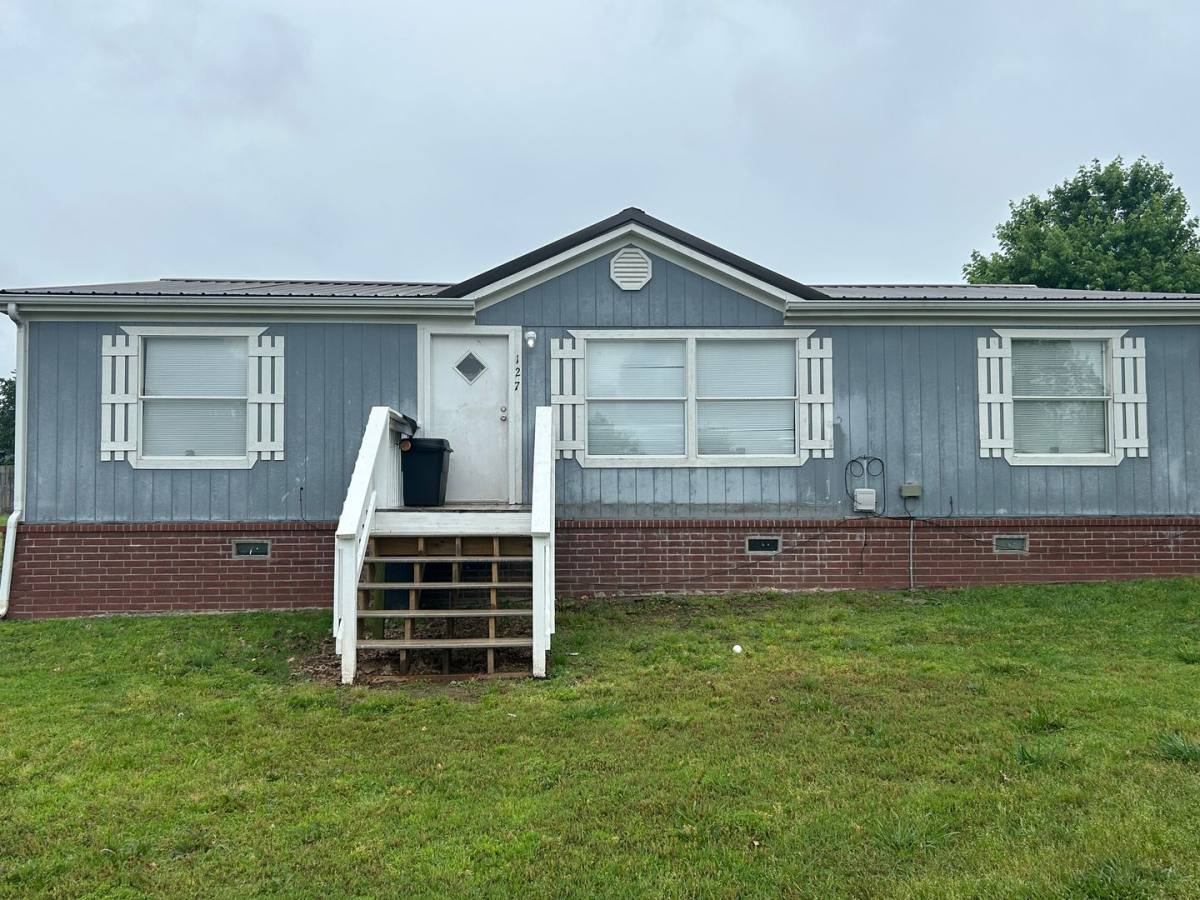 House for rent at 127 Alyene Dr, Stilwell, OK 74960