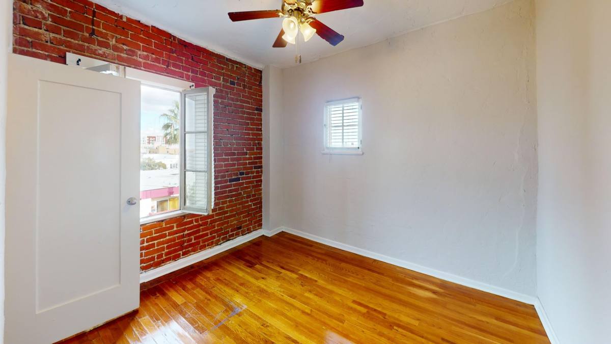 Apartment for rent at 715 S St Andrews Place, Los Angeles, CA 90005