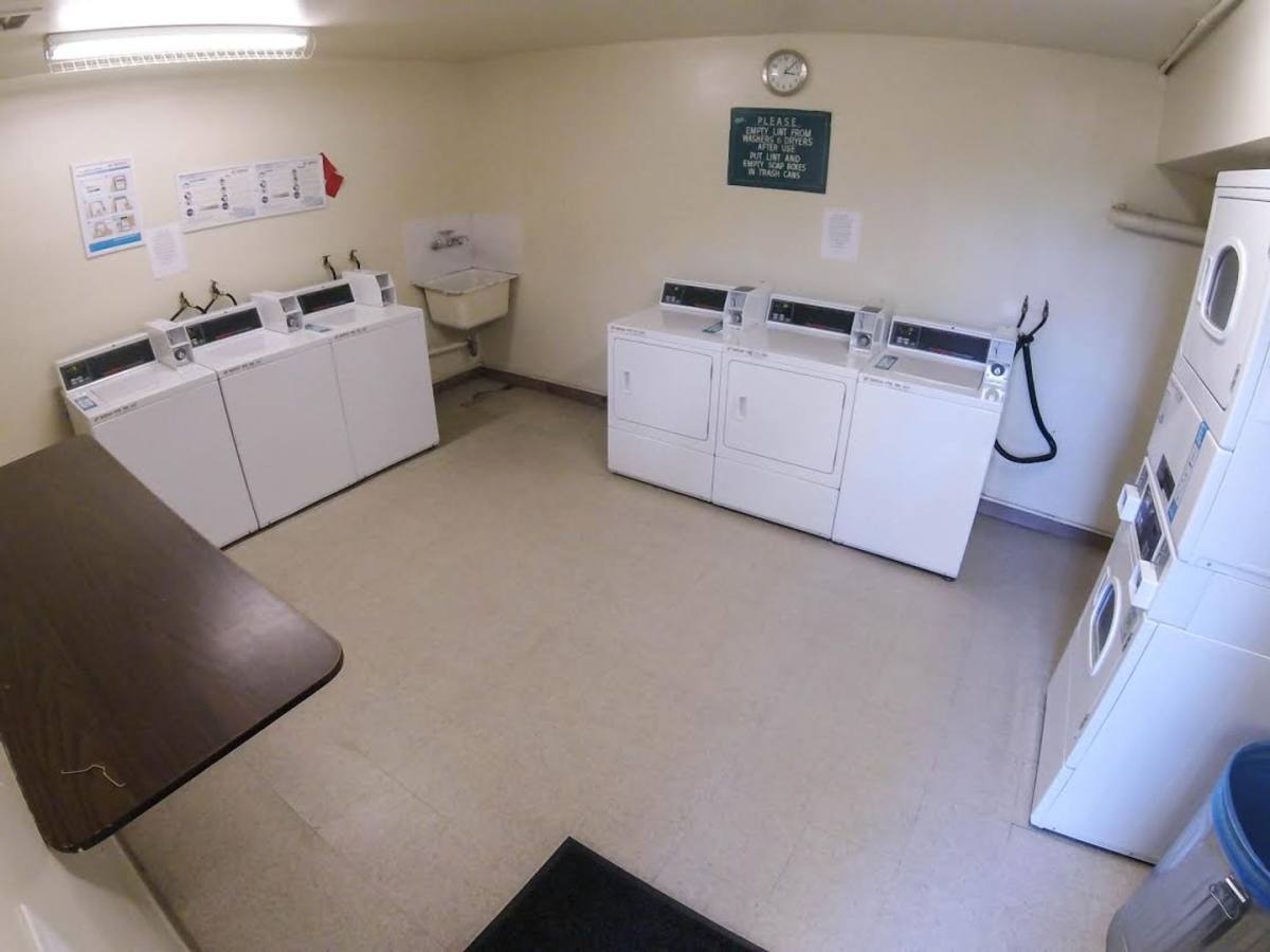 Apartment for rent at 20251 Sherman Way, Winnetka, CA 91306
