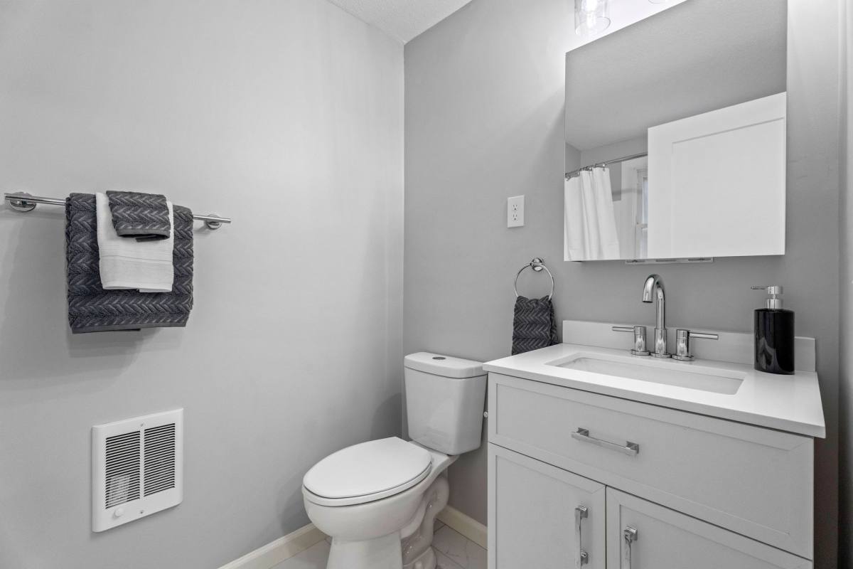 Apartment for rent at 360 Thames St, Groton, CT 06340