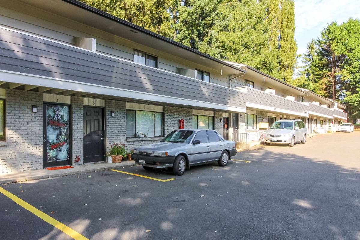 Townhouse for rent at 413 Pattison St NE, Olympia, WA 98506