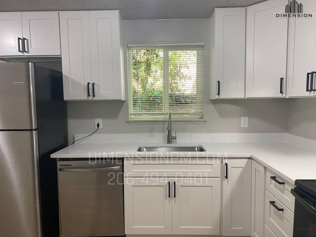 Townhouse for rent at 413 Pattison St NE, Olympia, WA 98506